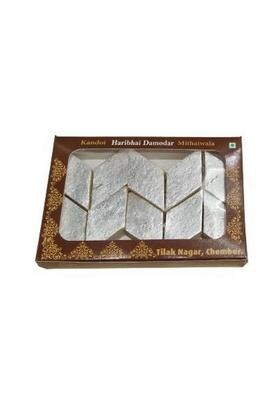 Haribhai Damodar Mithaiwala Kaju Katli Barfi Soft Made With Premium Cashews 250 Grams