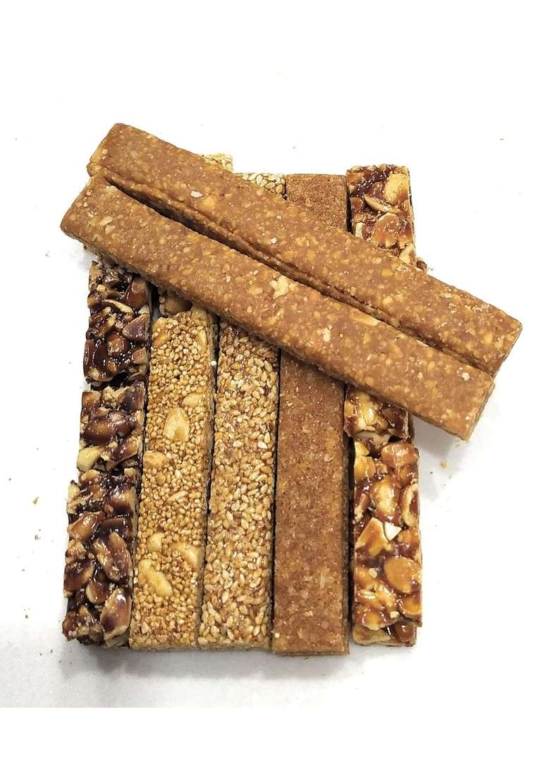 Haribhai Damodar Mithaiwala Mix Chikki Peanut Sesame Til Rajgira Crush 400 Grams 2 Packs Of 200 - Indya