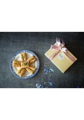 Dessert Drama By Kesar Sweets | Baklawa Turkish Baklava 125Gm Gift Hampers Pack Pure Desi Ghee Hamper For Family Friends Corporate Gifts Staff