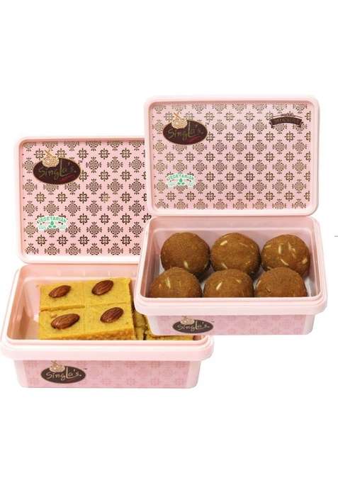 Singla Sweets Plain Besan Laddu 200G And Patisa Burfi Combo Box&nbsp;&nbsp; 2 X 200 G
