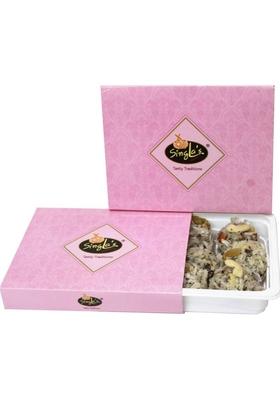 Singla Sweets Coconut Laddu 500G Delicious Ladoo Box&nbsp;&nbsp; 500 G