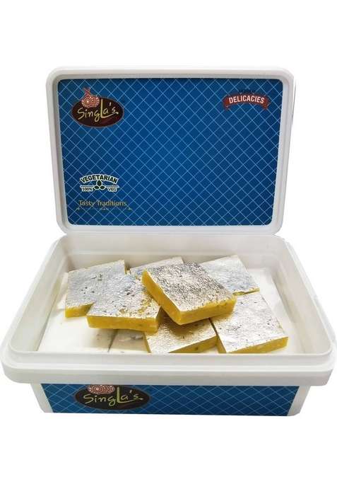 Singla Sweets Kesar Kaju Katli 250G Delicious Burfi Box&nbsp;&nbsp; 250 G