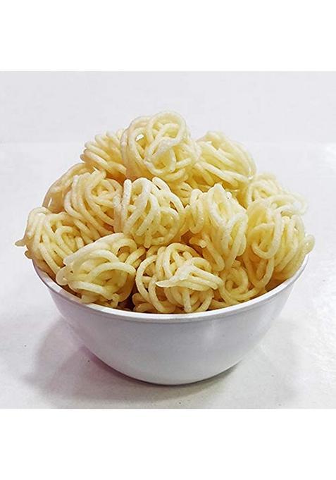 Preeta Mart Garlic White Chakli | Murukku Chakkuli Dantkali Chakali Chakri Chakralu Jantikalu - Indian Delicious Snacks (4 * 200 Gram)