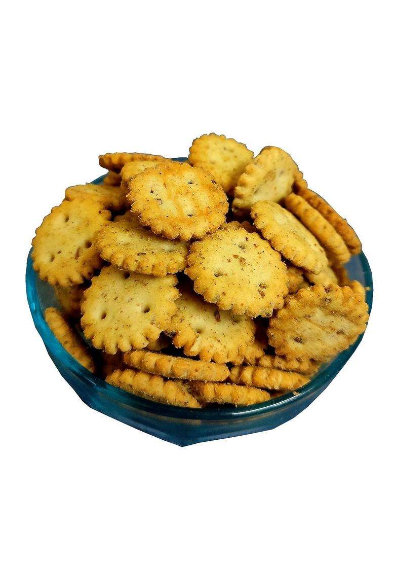 Hungry Beast Farm Bites - Home Made Fresh Small Round Shaped Masala Biscuits | Tea Time Snacks Crispy Crackers 100 Grams (Pack Of 2) - Indya