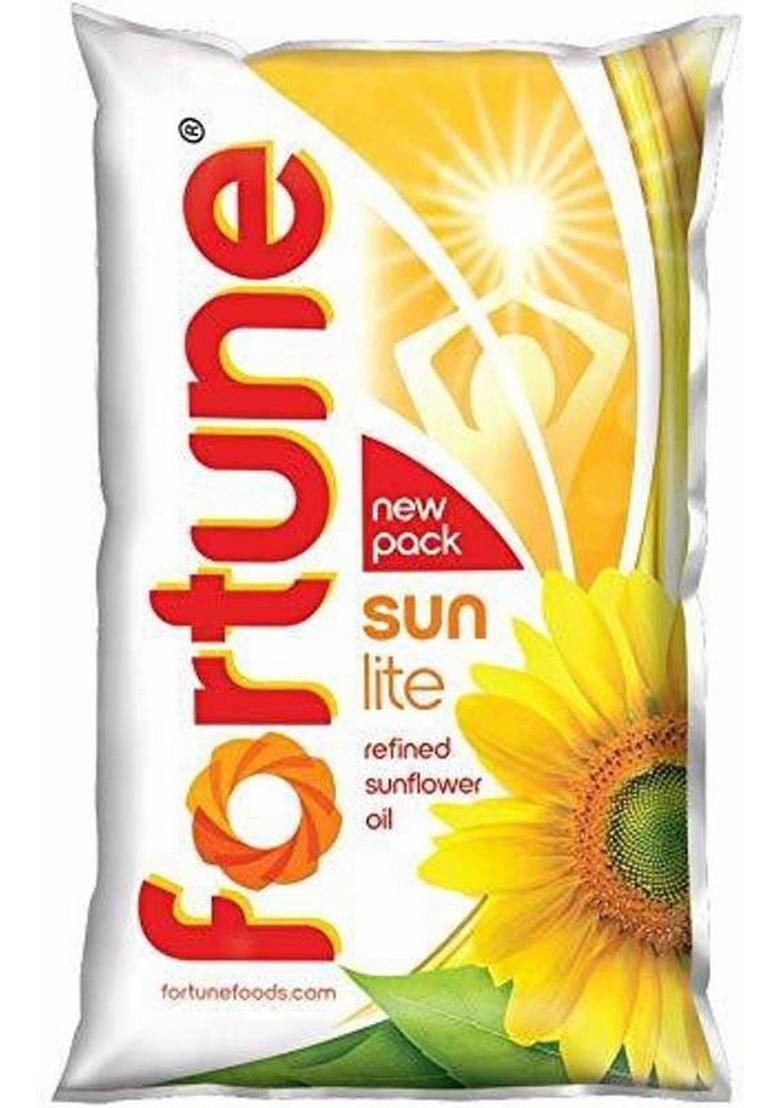Fortune Sunlite Refined Sunflower Oil Pouch (1 L)