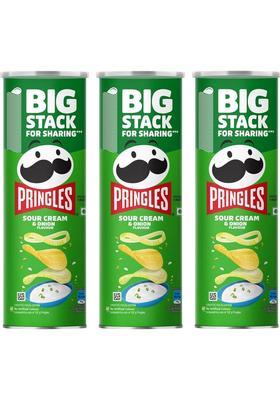 Pringles Sour Cream & Onion Potato Chips, Crispy Snack Chips (3 X 141 G)