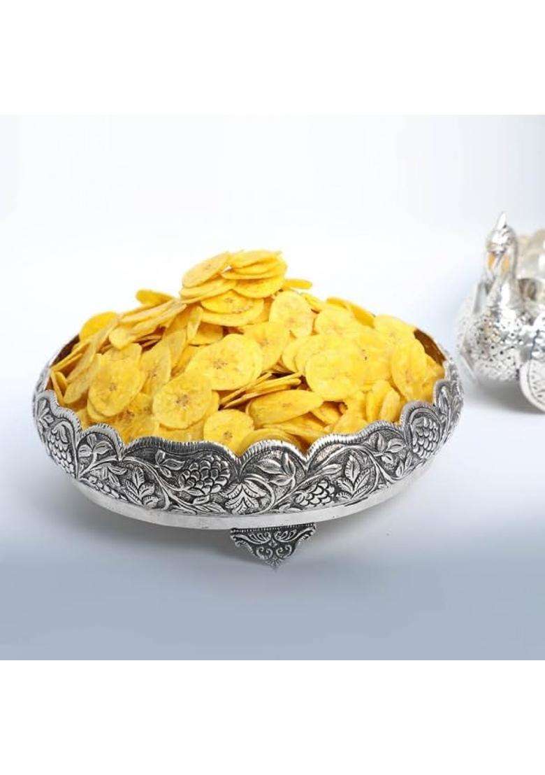 Kishan Traditional Namkeen Banana Chips Wafers In Coconut Oil | Fresh, Healthy, Thin, Crispy, Snack Indian Tasty Snacks Ready To Eat (500 Gram, Chips) - Indya