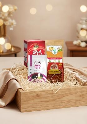 Festive Indian Moppet Beverages Snacks Assorted Gift Hamper