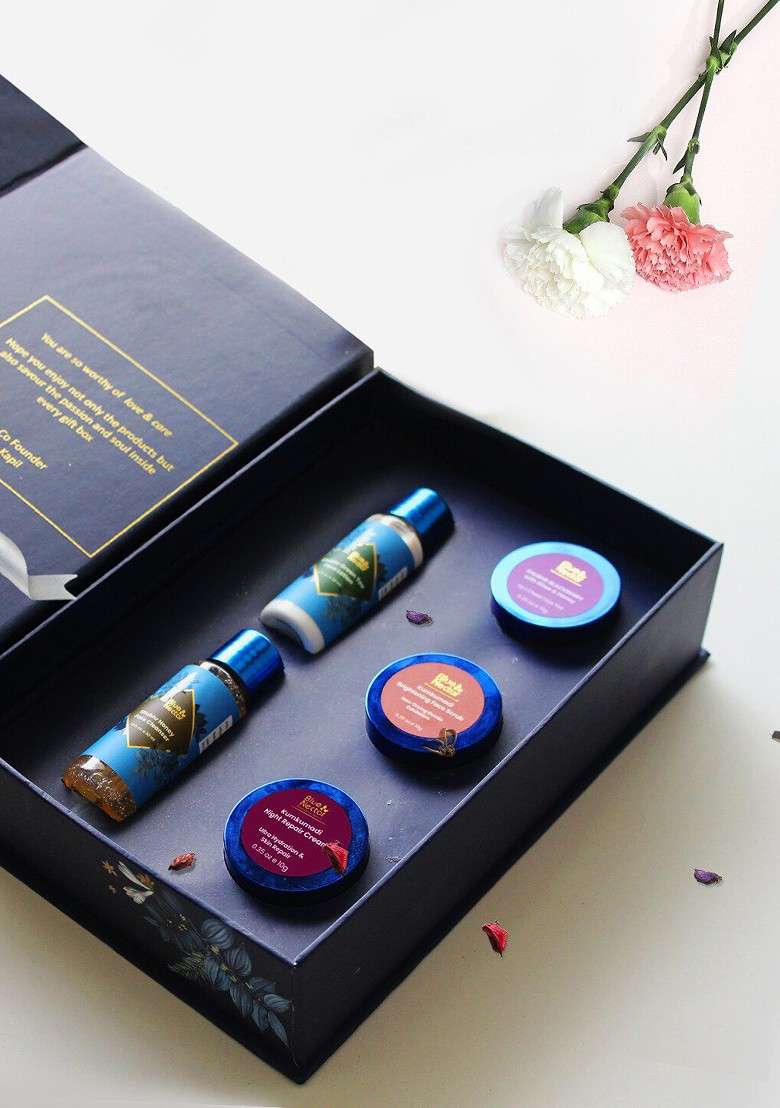Blue Nectar 5 Pcs Face Cream Wash Scrub Lotion Lip Balm Gift Set - Indya