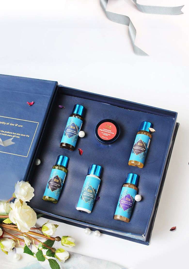 Blue Nectar 6 Pcs Face Scrub Wash Body Lotion Hair Oil Shampoo Gift Set - Indya