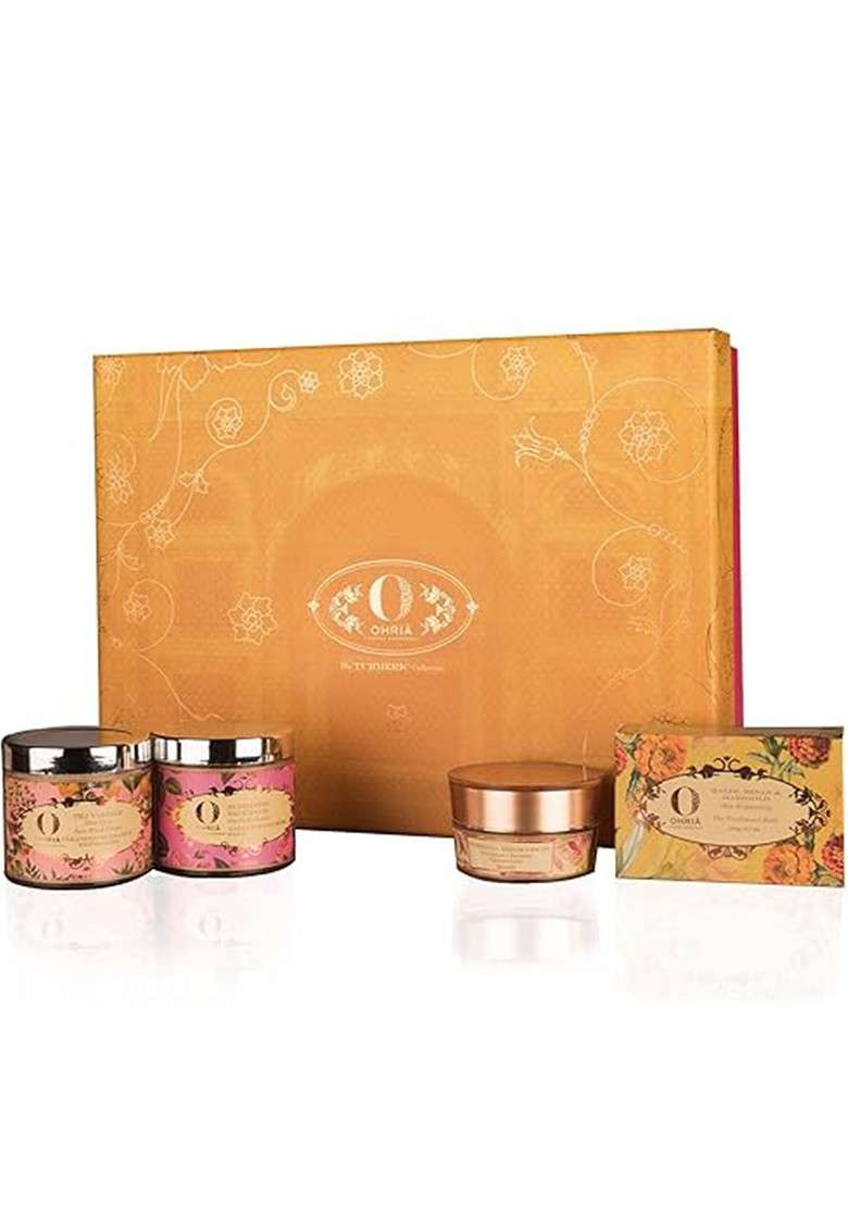 Ohria Ayurveda 4Pcs Turmeric Saffron Face Wash Cream Pack Bathing Bar - Indya