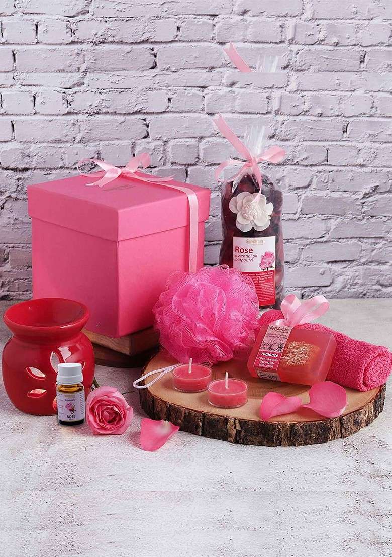 Bodyherbals 7 Pcs Pink Rose Soap Spa Bath Body Gift Set - Indya