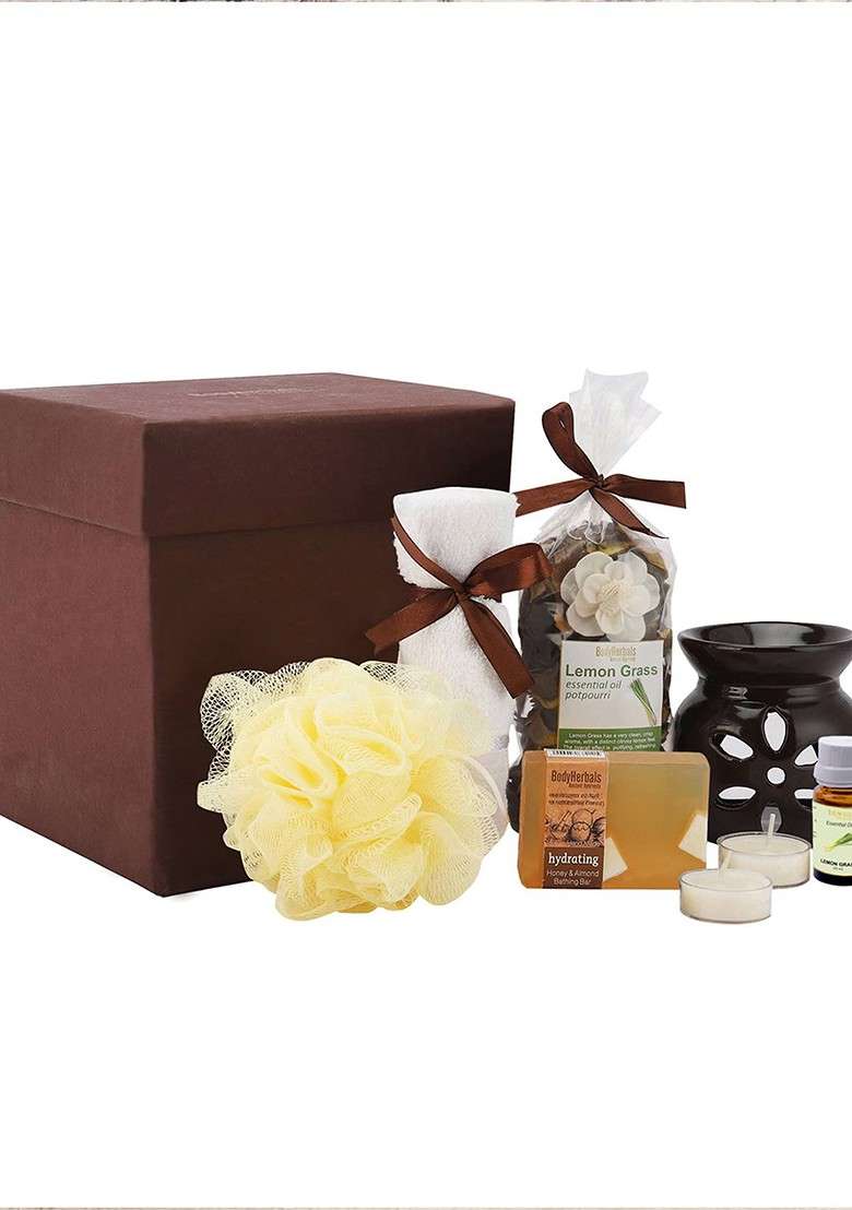 Bodyherbals 7 Pcs Honey Almond Soap Spa Gift Set - Indya
