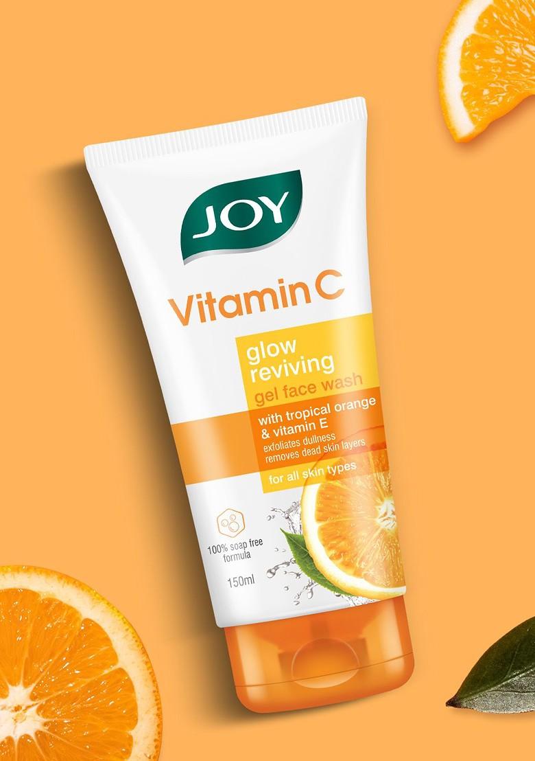 Joy Brightening Vitamin C Face Wash Forglowing Skin 150Ml