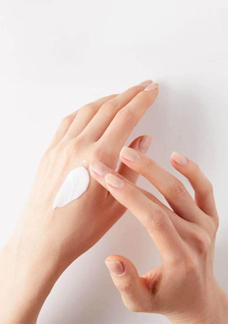 Glamour World Ayurvedic Glow Whitening Body Lotion With Papaya 200 Ml