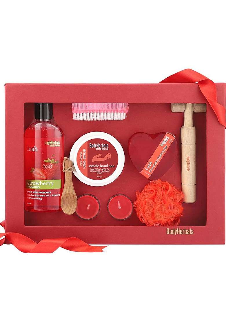 Bodyherbals 8 Pcs Strawberry Essentials Gift Box - Indya