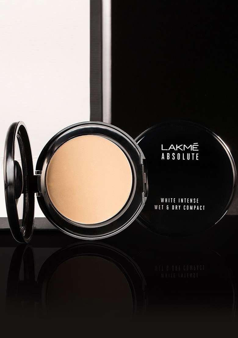 Lakme Xtraordin Airy Lightweight 2 In 1 Compact Foundation With Spf17 9G Rose Fair - Indya