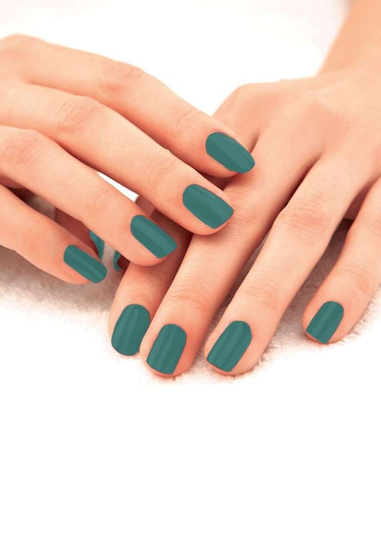 Lakme 9To5 Overtime Shine Glossy Long Lasting Quick Dry Nail Color 6Ml Teal Deal - Indya