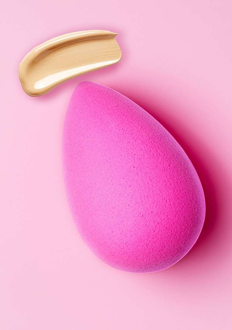 Gubb Bright Pink Makeup Beauty Blender - Indya