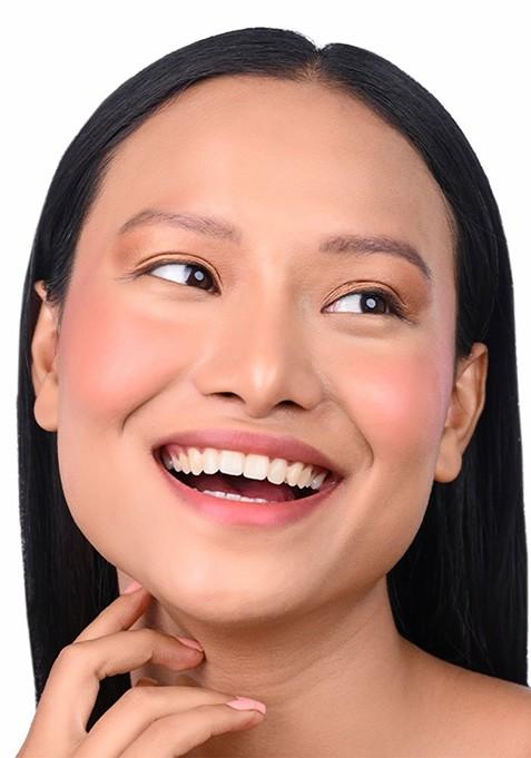 Gush Beauty Squishy Lightweight Blush With Vitamin E 15G Apricot Dream