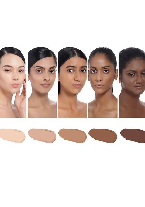 Biotique Natural Makeup Diva Radiance Almond Glow Illuminating Matte Foundation F104