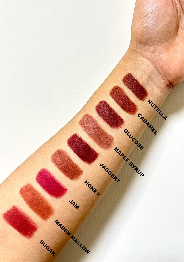 Love Earth Satin Matte Lipstick With Almond Oil Vitamin E 3 5 G Nutella