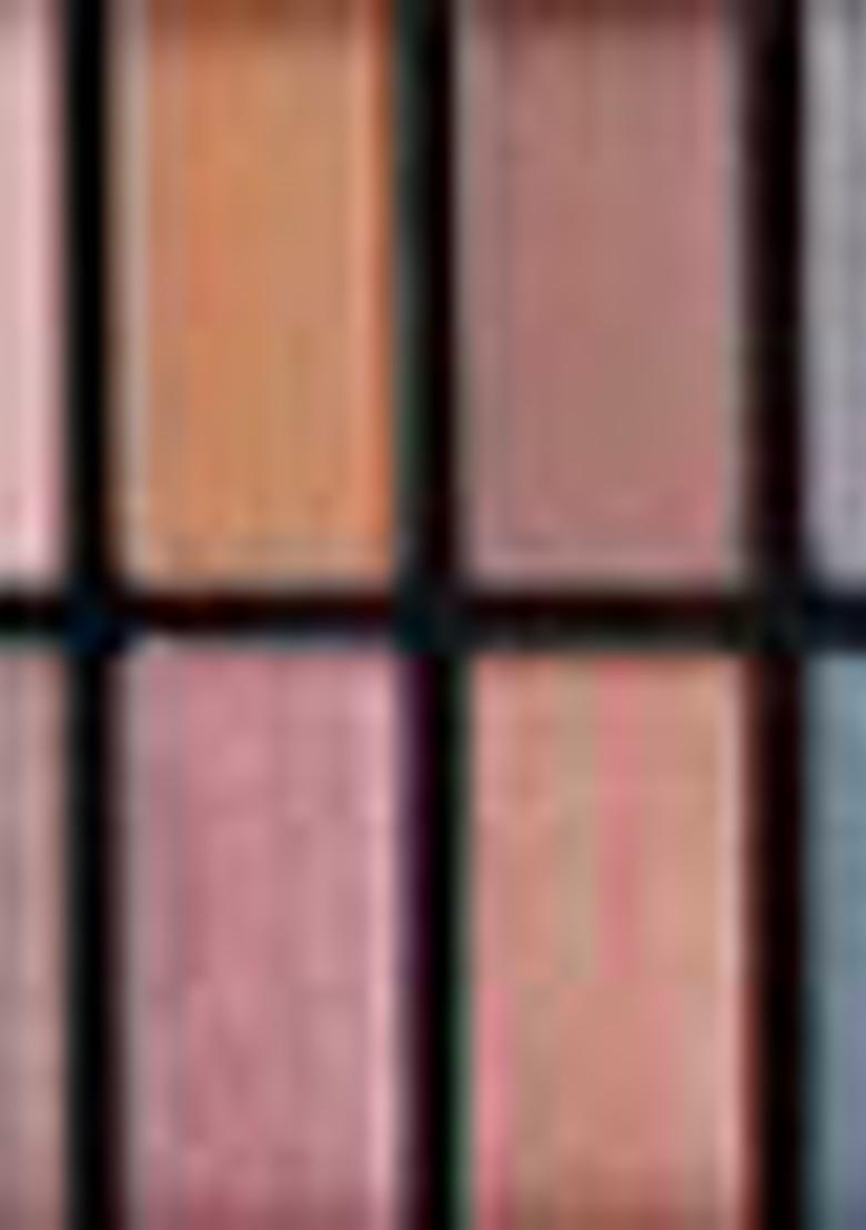 Lakme Glitterati Chroma Chic Eye Shadow Palette For Rich Color Payoff 12G Smoking Glam