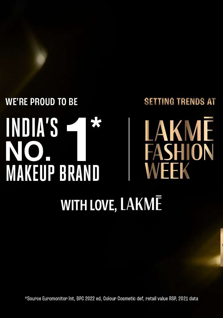 Lakme Unreal Glow Face Hydrating Long Lasting Primer With Luminsescent 30G Pearls - Indya