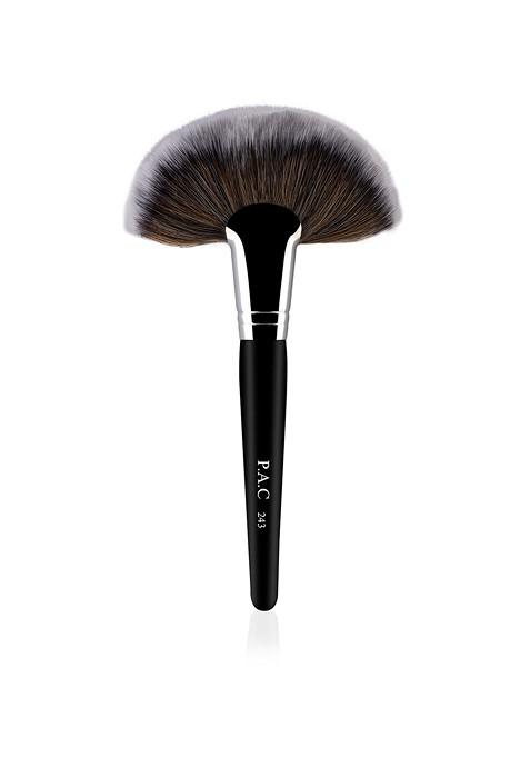 Pac Fan Brush 243