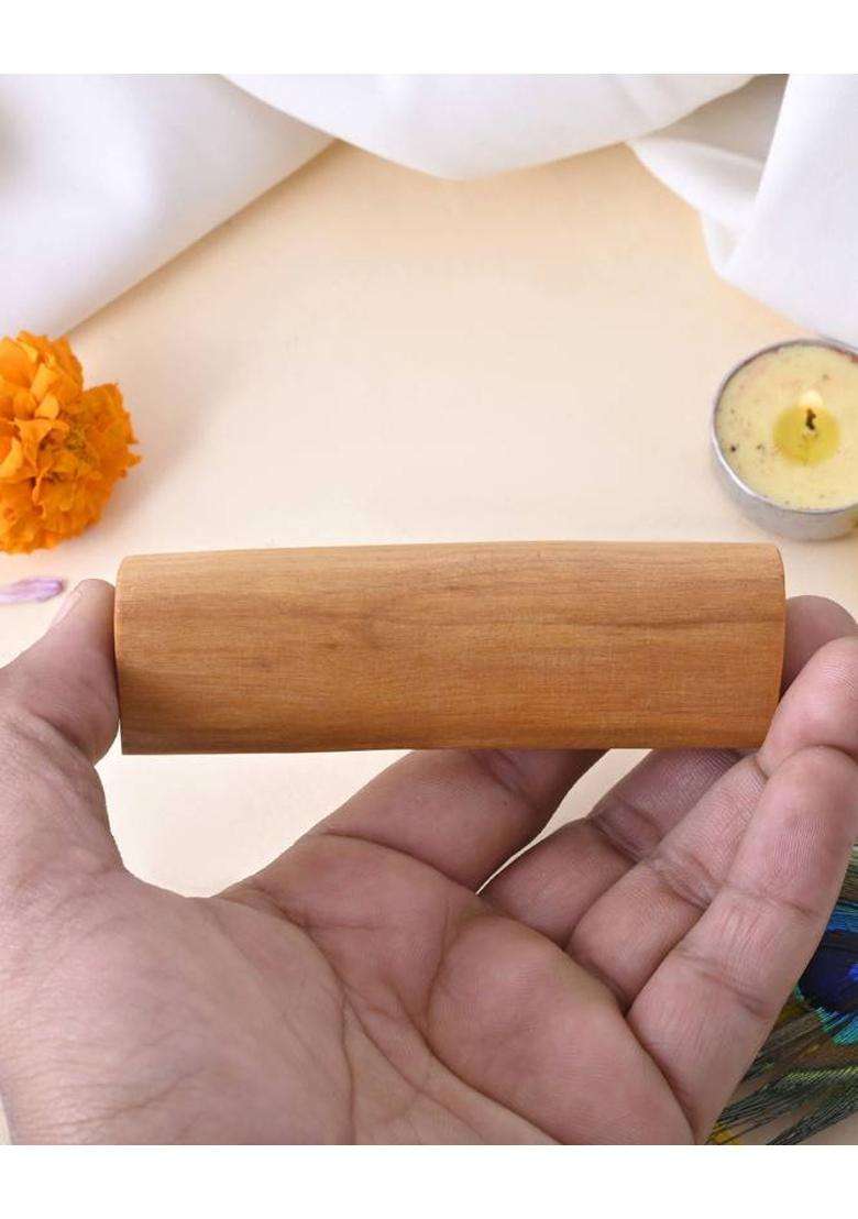 Varenya Arts Safed Sandalwood Stick Scented Natural Chandan Wood Pooja Tilk & Beauty 40-50G - Indya
