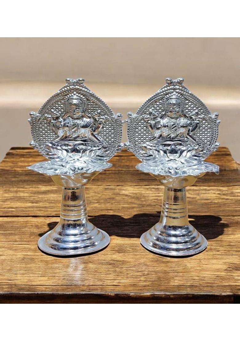 Sigaram Brass 4.5 Inch Fancy Kamakshi Diya For Home Pooja Decore K4564 (2 Pieces Silver) - Indya