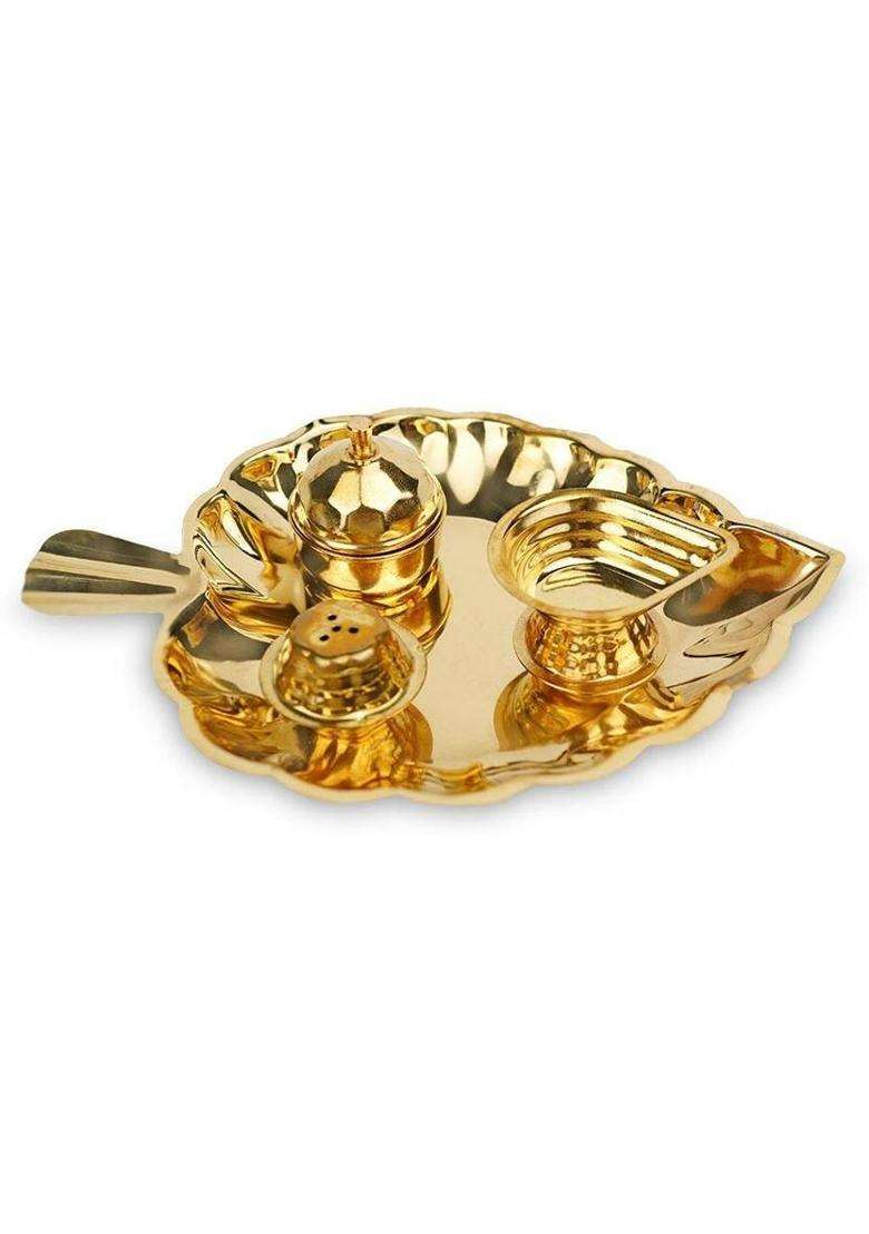 Rudra Centre Leaf Shaped Puja Plate In Brass (Gold) - Indya