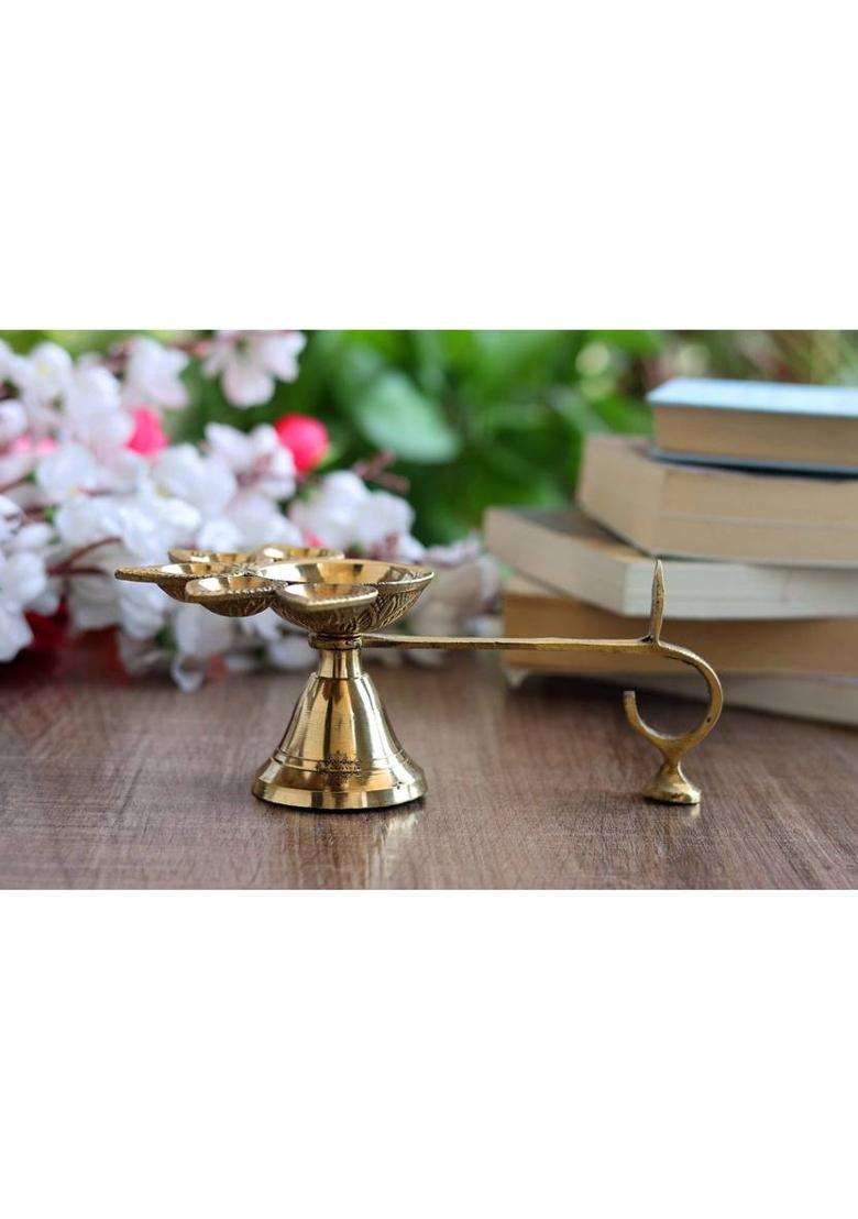 Brass Panch Aarti Diya With Indian Art Villa Cleaning Powder Indianartvilla Antique Design For Home And Tempel Size-5X1.5 Table (Height 2.5 Inch) - Indya