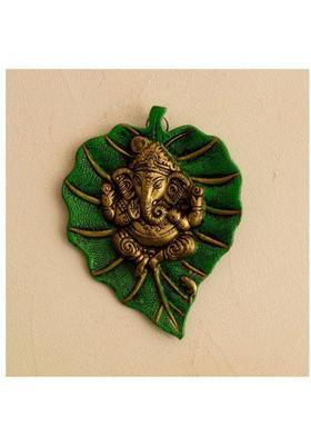 Paystore Ganesh Ji On Paan Leaf Wall Hanging Statue Decorative Showpiece - 1 Cm(Aluminium Multicolor)