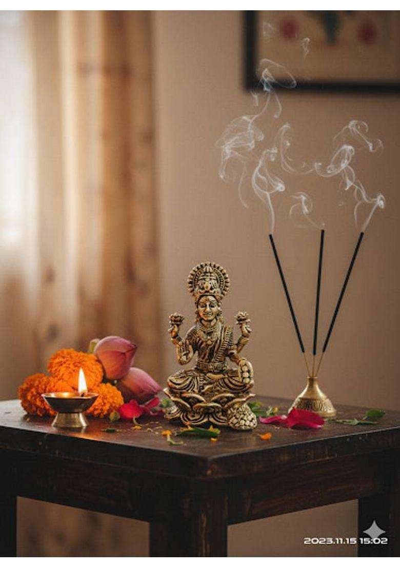 KingS Man Brass Kamal Laxmiji7Cm Decorative Showpiece - 7 Cm(Brass Gold) - Indya
