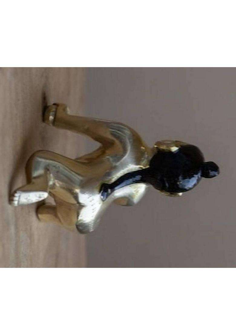 Ghungroo World Astadhatu Brass Laddu Gopal Murti Pure Pital Brass Makhan Krishna Murti Idol Decorative Showpiece - 12 Cm(Brass Gold) - Indya