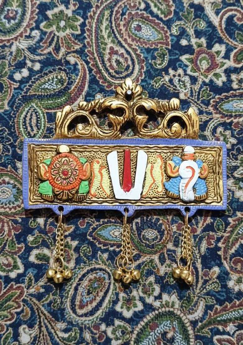 Battlepoint Tirupati Balaji Door Hanging Shankh Chakra Namah Latkan For Home Gift Idol Decorative Showpiece - 16 Cm(Metal Multicolor) - Indya