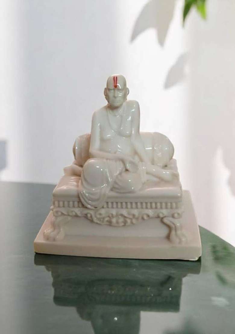 Karighar Shri Swami Samarth Murti White Decorative Showpiece - 7.5 Cm(Polyresin White) - Indya
