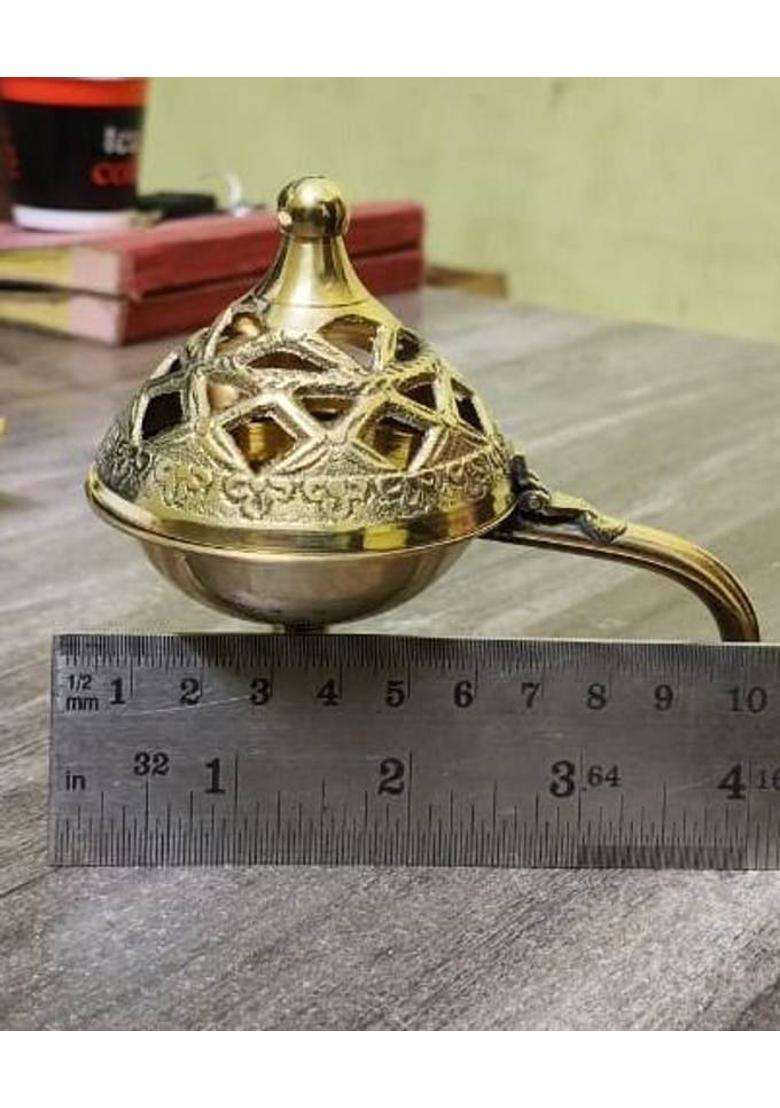 GOOD LUCK HANDICRAFTS Brass Table Diya(Height 6 inch) - Indya