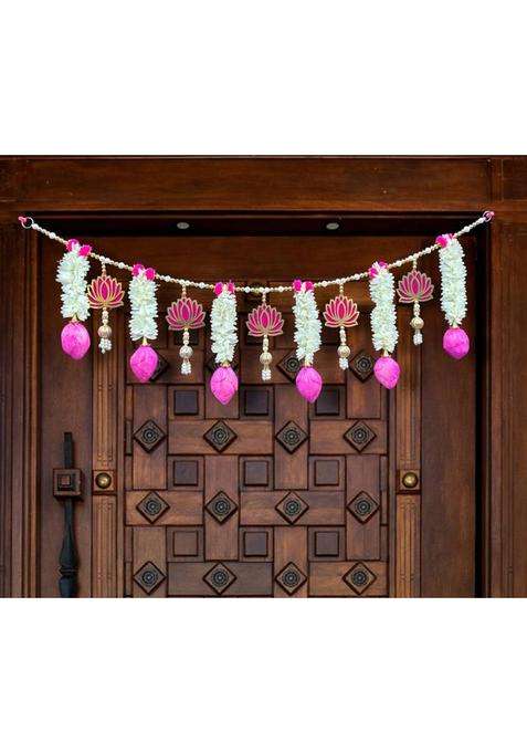 HEGiENES DECORS Traditional Wooden Lotus and gajra Plastic Beads Door Hanging Toran. Toran(wooden Lotus pom pom beads white gajara)