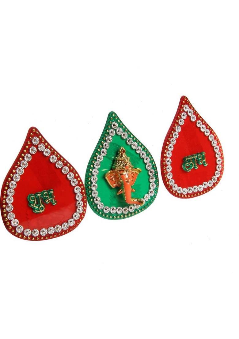 MOISH Decorative Showpiece - 7.5 cm&nbsp;&nbsp;(Brass, Plastic, Red, Green) - Indya