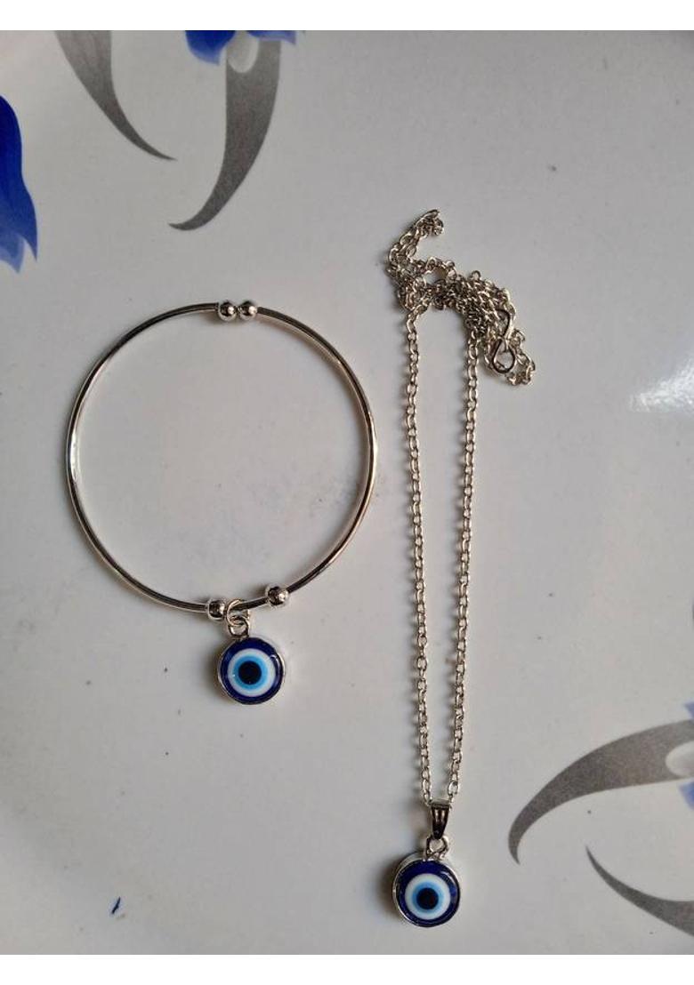 Astrootalk Stylish & Fashionable Evil Eye Pendant chain and Bracelet for Girls & Women. Onyx Alloy Pendant Set - Indya