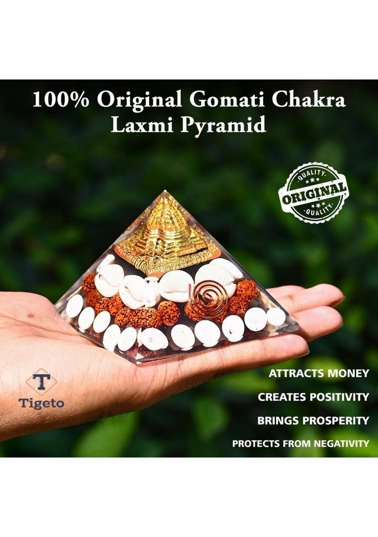 Tigeto laxmi pyramid shri yantra gomati chakra in Yantras Decorative Showpiece - 8 cm&nbsp;&nbsp;(Crystal, Multicolor) - Indya