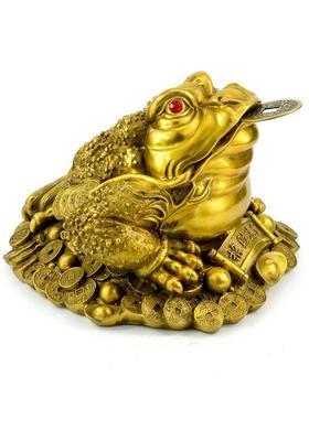 FOBHIYA Metalic Ceramic Feng Shui Triple Legged Frog with Coin in Mouth Decorative Showpiece for Good Luck, Home, Wisdom, Success, Wealth, Marriage, Prosperity, Happiness (Golden Colour) Decorative Showpiece - 6.5 cm&nbsp;&nbsp;(Polyresin, Gold)