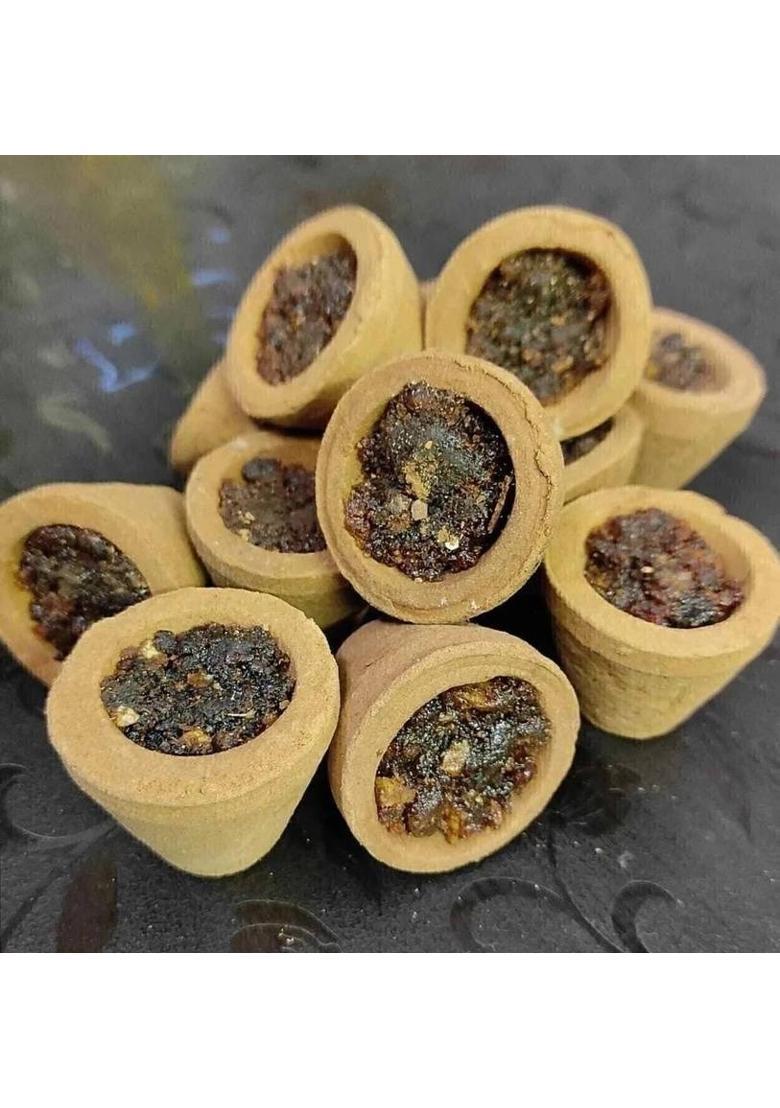 DVM Tirupati Door Hanging Shankh Chakra Namah Latkan Vishnu Shank Chakra Tilak Decorative Showpiece - 15 cm&nbsp;&nbsp;(Brass, Gold) - Indya