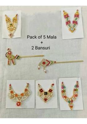 Dev Laddu Gopal Ji Set of 5 Shringar Mala + 2 Bansuri Deity Ornament&nbsp;&nbsp;(5 malas and 2 bansuri Combo for Krishna / Bal gopal Idol / Murti)