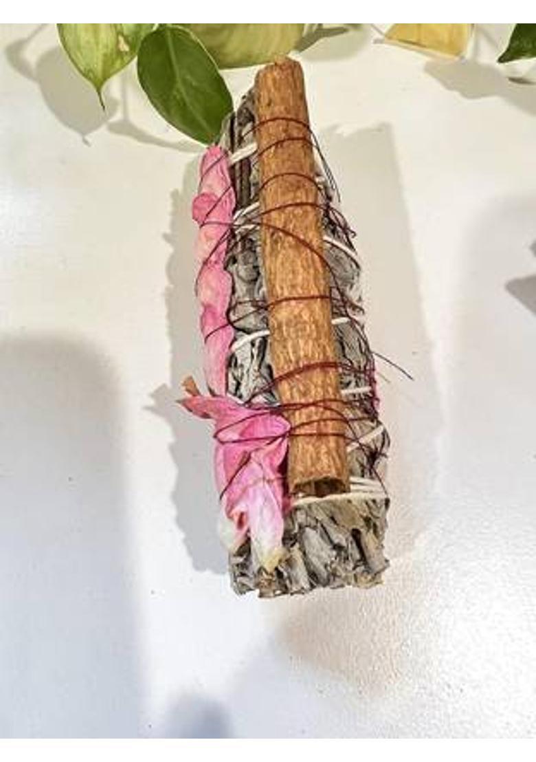 Baka California White Sage with Rose & Cinnamon Stick Smudging Kit (Pack of 1) sage&nbsp;&nbsp;(1 Units, Set of 1) - Indya