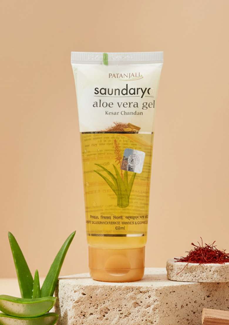 Patanjali Saundarya Aloe Vera Gel Kesar Chandan 2.03 oz (60 ML) - Indya