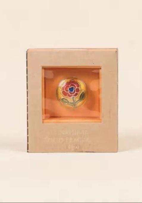 ISHALIFE Beeswax Natural Oil Solid Perfume - Sandalwood & Vetiver (4gm)