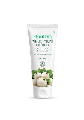 Dhathri White Berry Detan Face Cleanser 100 ml | Gentle Daily Face Wash for a Smoother, Radiant & De-Tanned Look | Soap-Free Formula